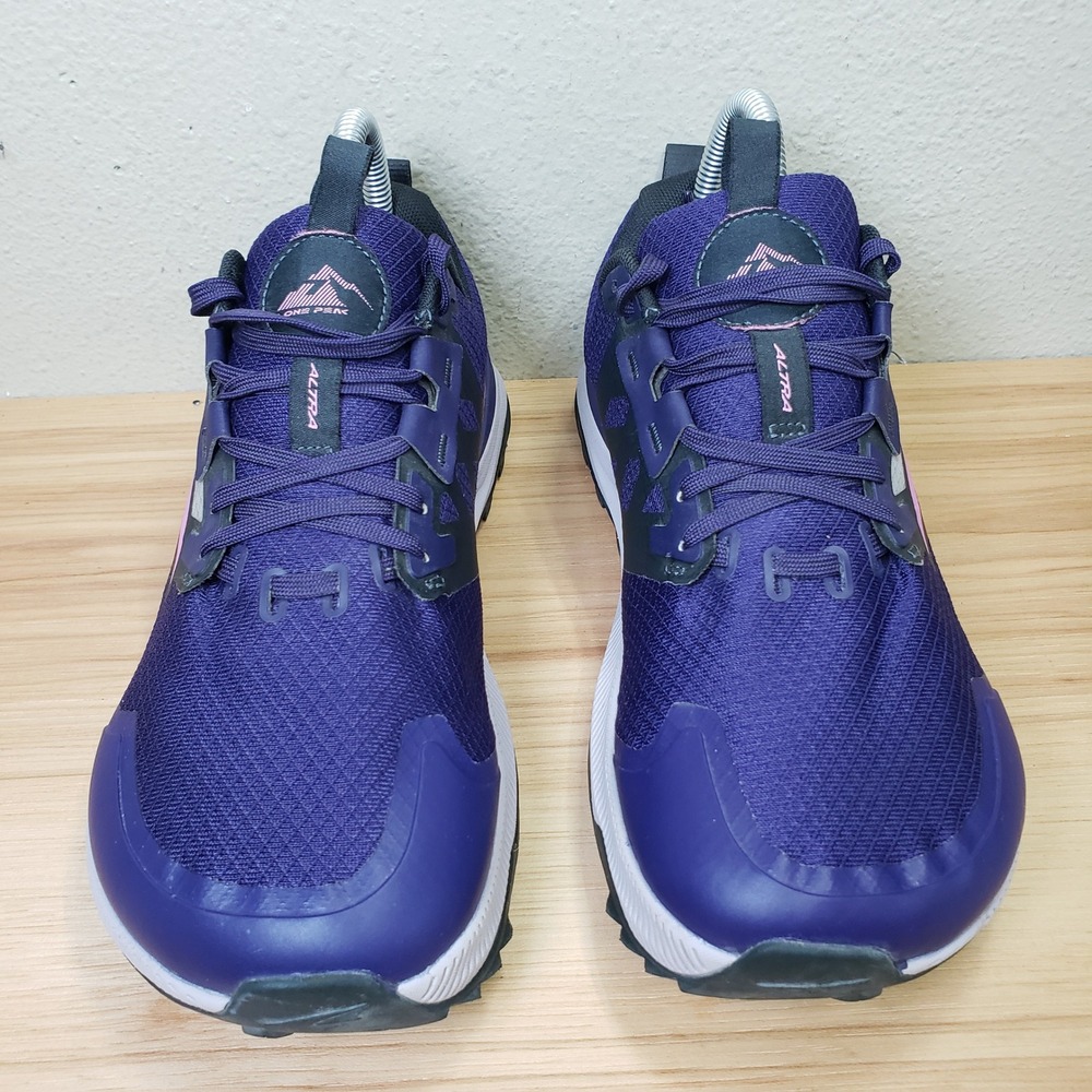Altra Lone Peak 7 Trail Running Shoes Dark Purple Pink Outdoor Gorpcore Size 7.5 - Picture 2 of 11